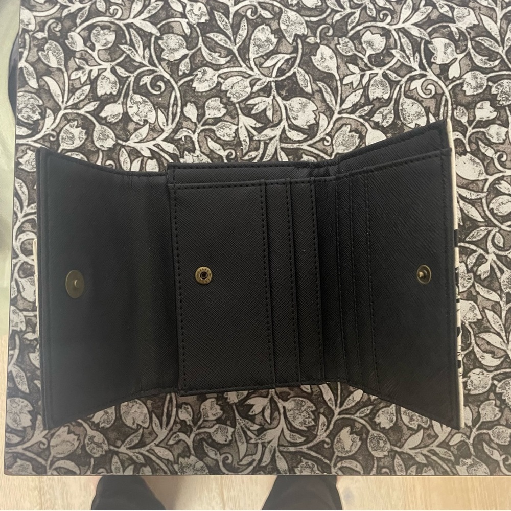 Loungefly Princess Crossbody and Wallet - Picture 7 of 7